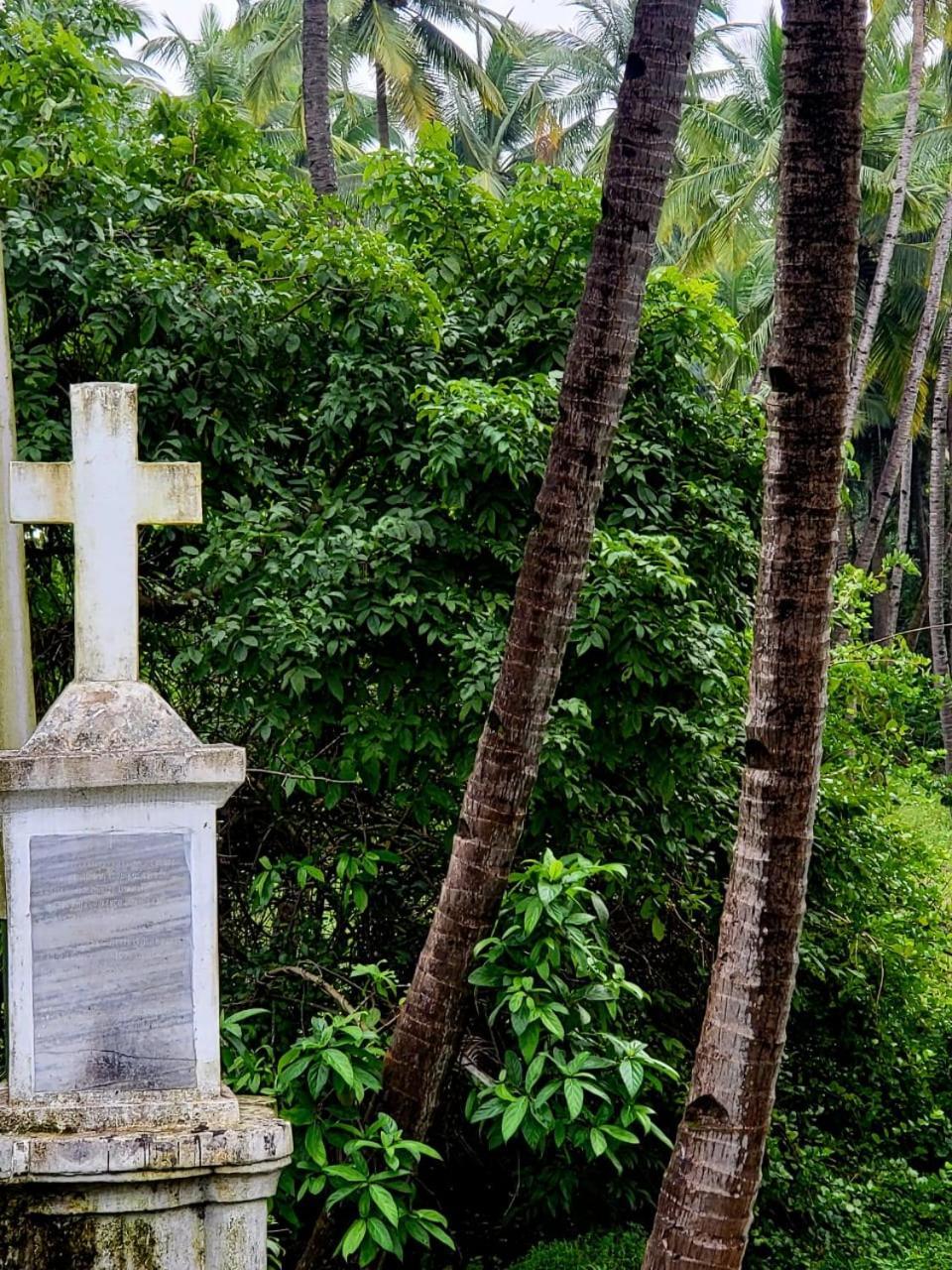The Bungalow Bogmalo An 1880 Indo Portuguese Heritage Beach Villa South Goa Zewnętrze zdjęcie